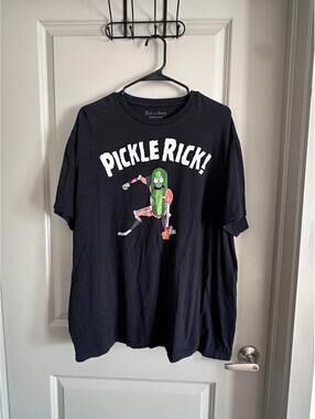 RICK AND MORTY Black Pickle Rick Cartoon Graphic T-Shirt Mens 2X Ripple Junction